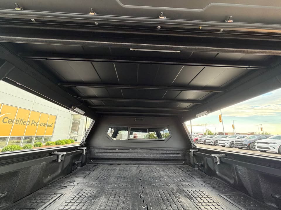 Alu-Cab Truck Canopy — photo 8