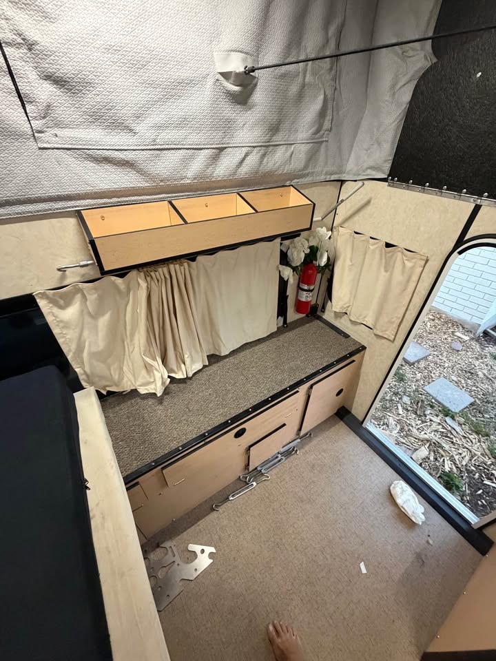 Four wheel pop-up truck camper Hawk 2021 in Salt Lake City, UT (photo 4) — photo 4