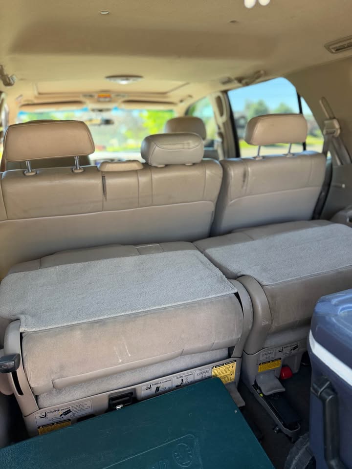 2001 Toyota Sequoia Limited Sport Utility 4D in Boise, ID (photo 12) — photo 12