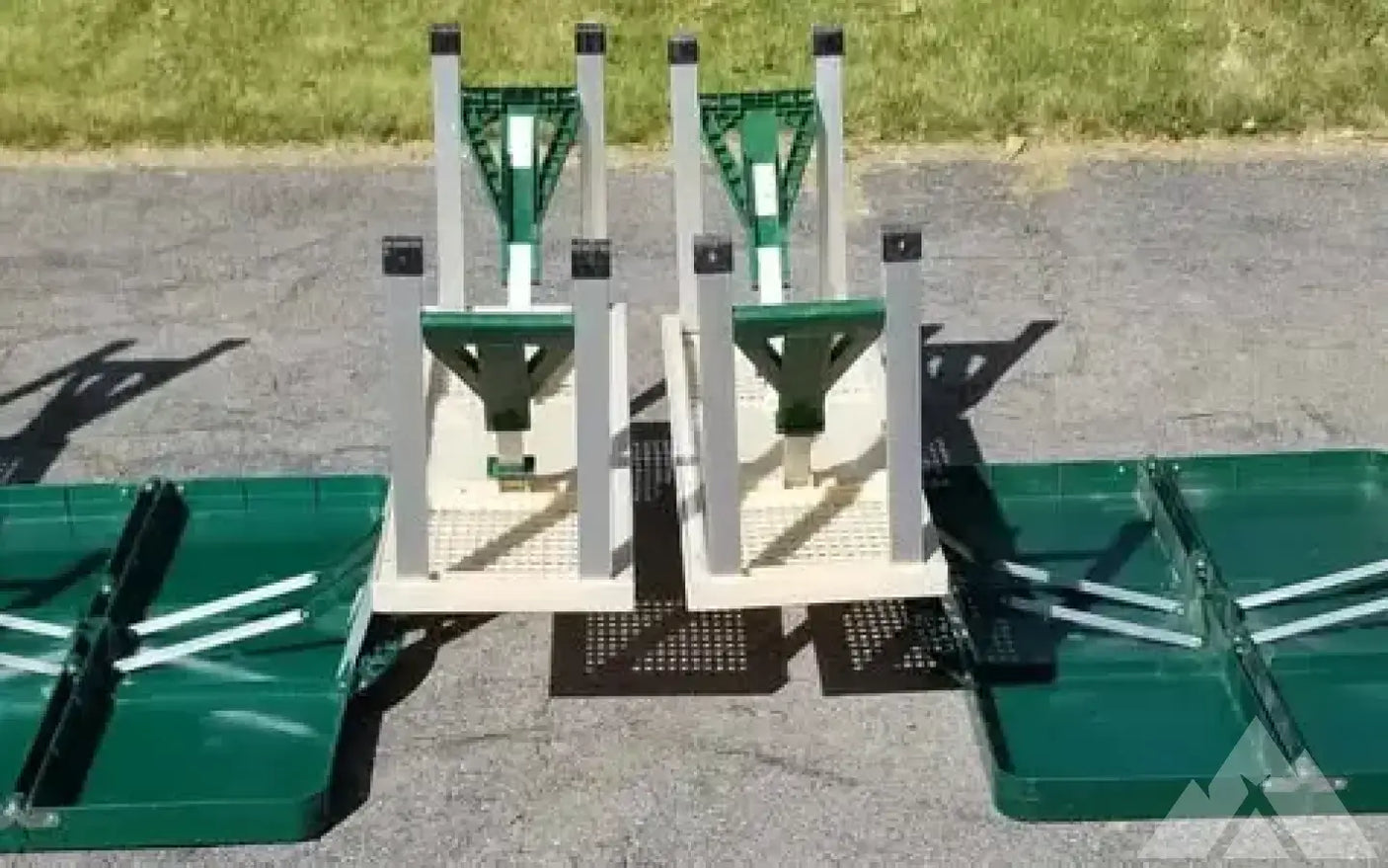 1 LEFT Vintage Camping Folding Picnic Tables — used camp furniture for sale (photo 5)