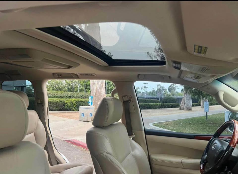 2009 Lexus LX · LX 570 Sport Utility 4D in Irvine, CA (photo 10) — photo 10
