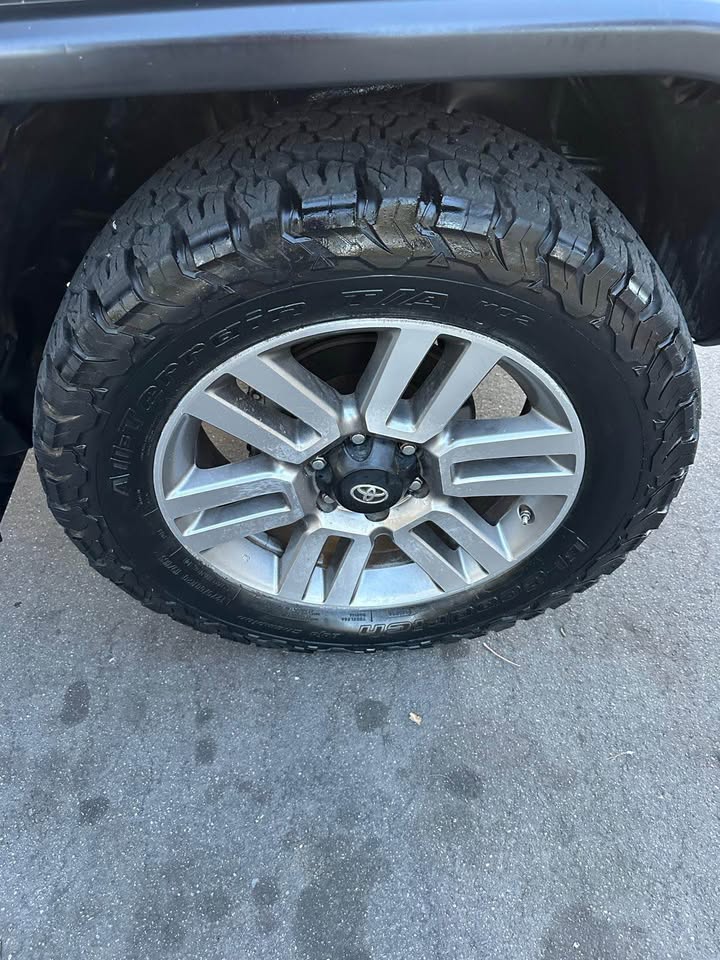 2007 Toyota FJ Cruiser · Sport Utility 2D in Los Angeles, CA (photo 10) — photo 10