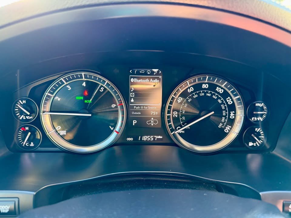 2017 Lexus LX · LX 570 Sport Utility 4D in Colorado Springs, CO (photo 10) — photo 10