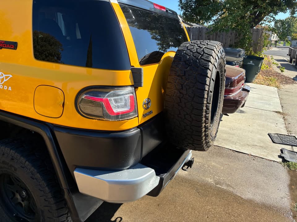 2008 Toyota FJ Cruiser · Sport Utility 2D in Sacramento, CA (photo 10) — photo 10