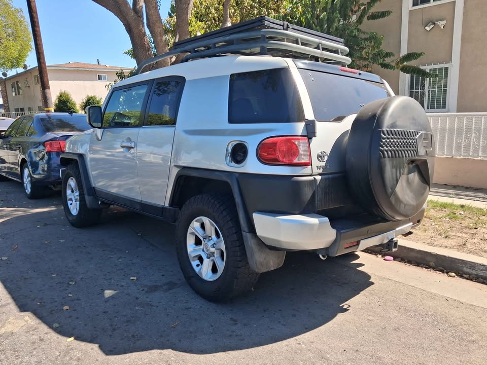 2007 Toyota FJ Cruiser · Sport Utility 2D in Downey, CA (photo 10) — photo 10