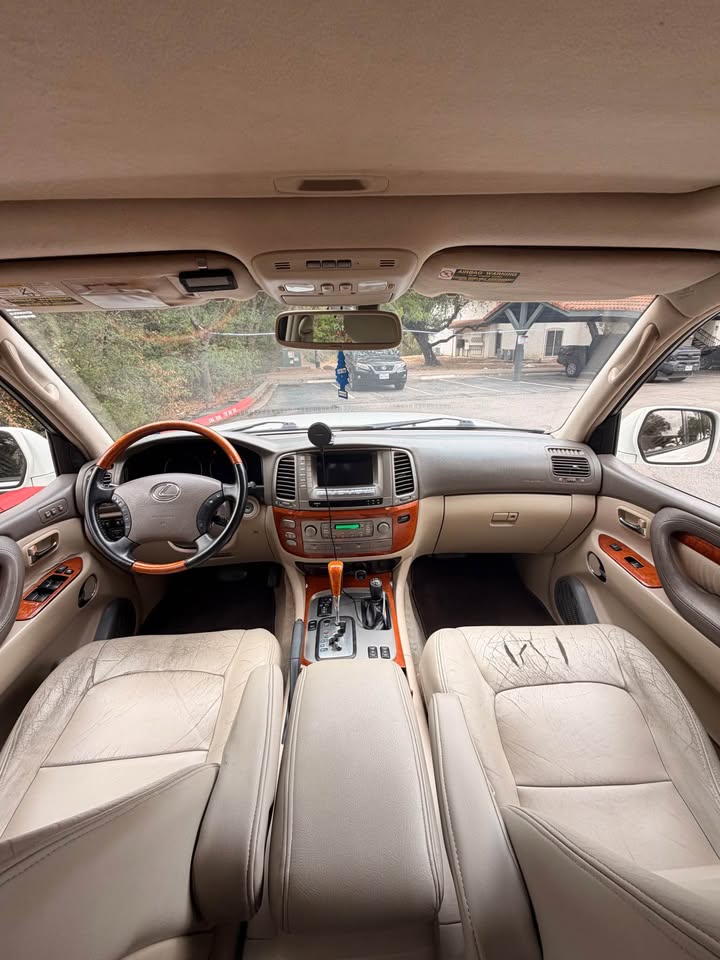 2003 Lexus LX · LX 470 Sport Utility 4D in Austin, TX (photo 10) — photo 10