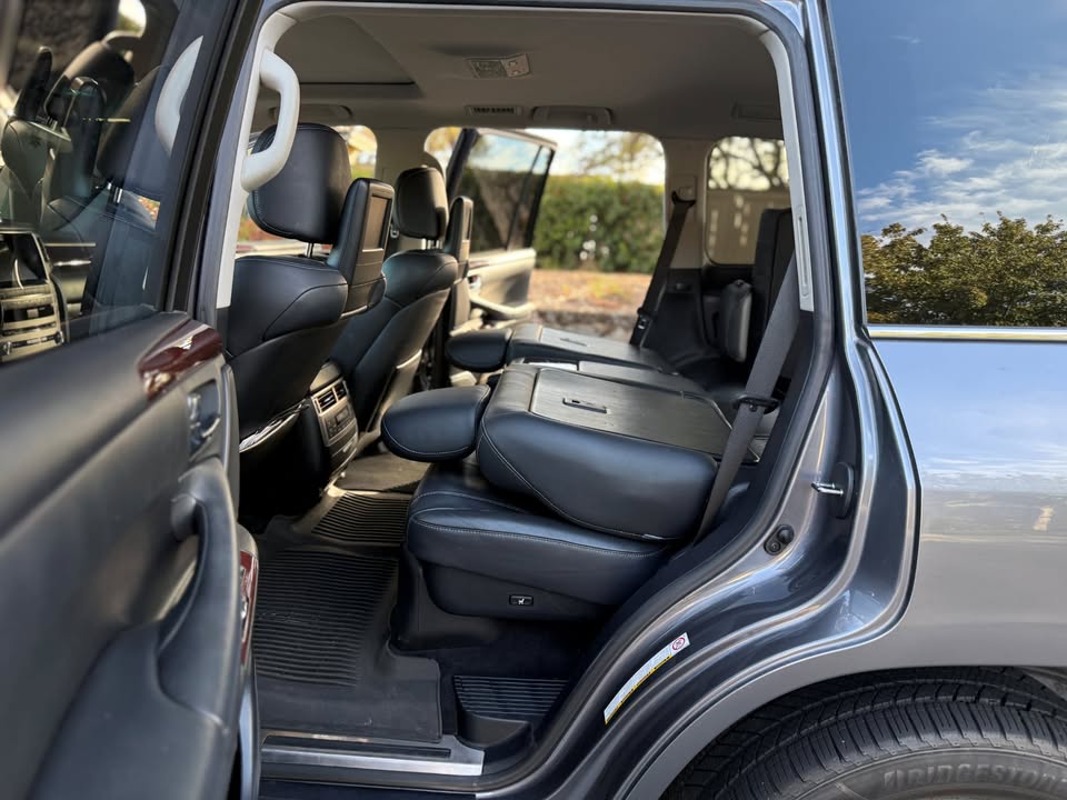 2015 Lexus LX · LX 570 Sport Utility 4D in El Dorado Hills, CA (photo 10) — photo 10