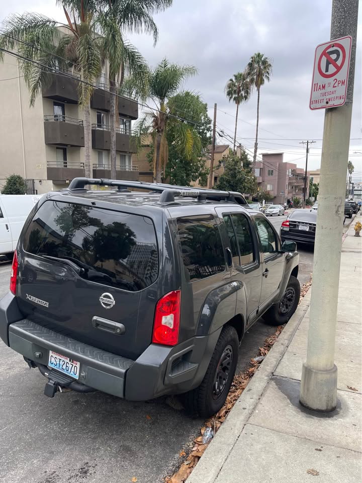 2005 Nissan Xterra · Off-Road Sport Utility 4D in Los Angeles, CA (photo 10) — photo 10