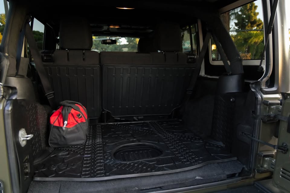 2015 Jeep Wrangler Unlimited Sport 4 Door in Long Beach, CA (photo 10) — photo 10