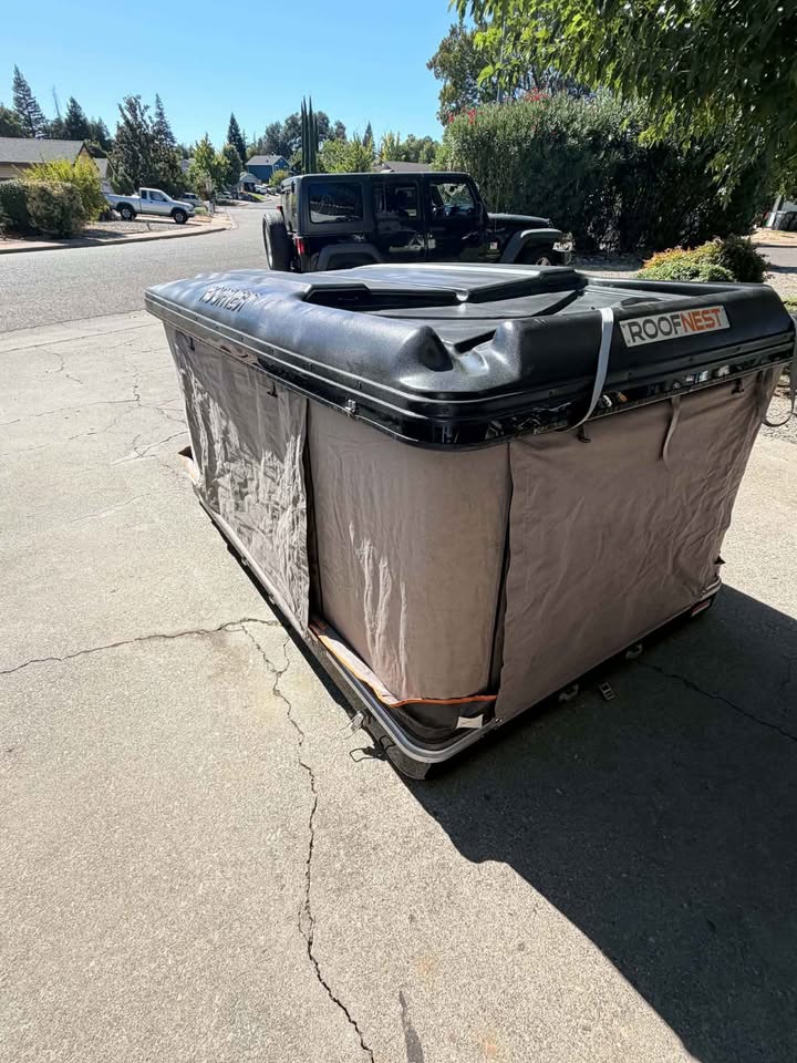 Roofnest Sparrow XL Rooftop Tent RTT in Red Bluff, CA (photo 10) — photo 10
