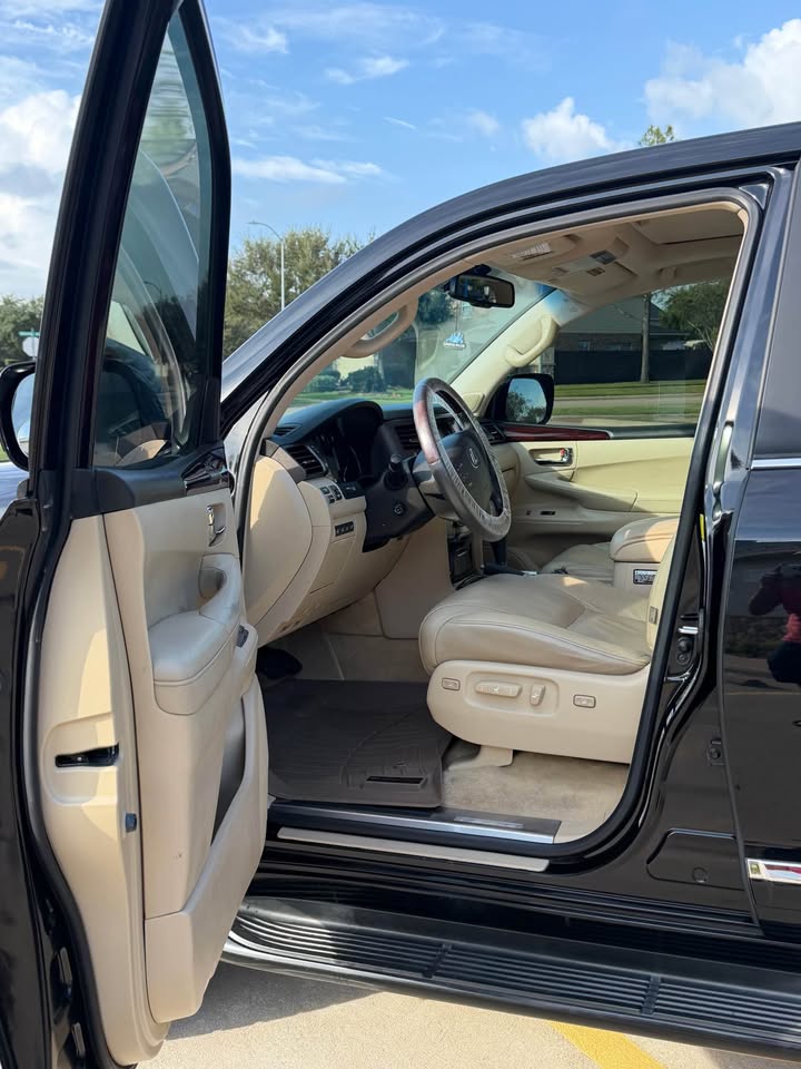 2011 Lexus LX · LX 570 Sport Utility 4D in Katy, TX (photo 11) — photo 11