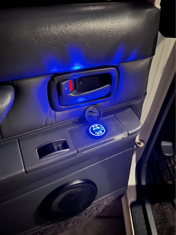 1991 Toyota Landcruiser · Sport Utility 4D in Peoria, AZ (photo 11) — photo 11