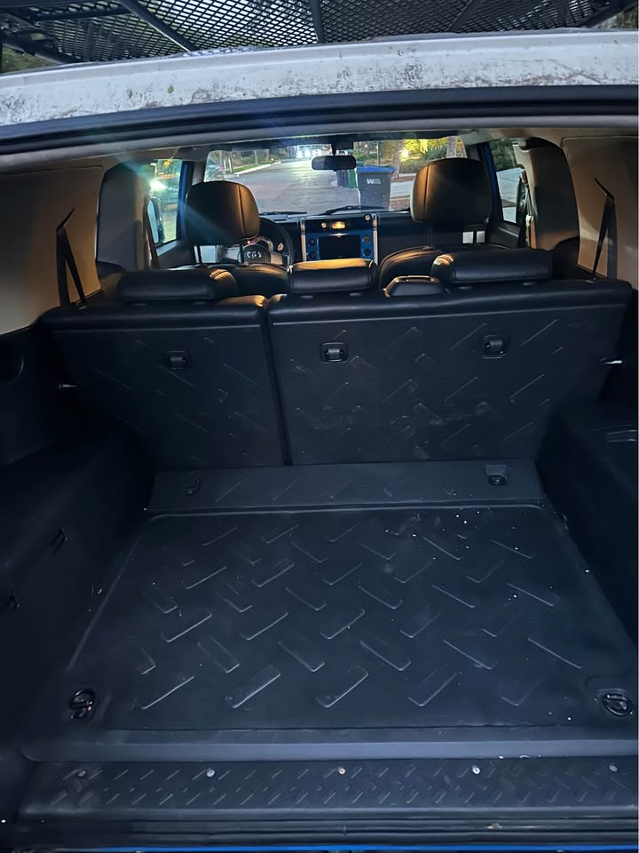 2007 Toyota FJ Cruiser · 4x4 in Irvine, CA (photo 11) — photo 11