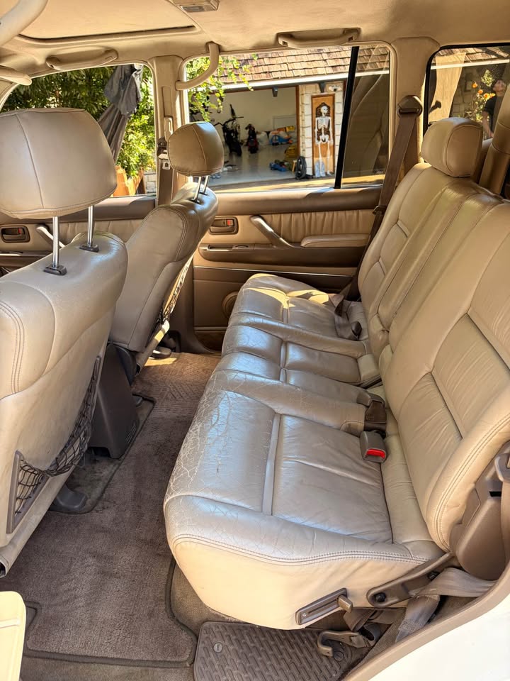 1997 Toyota Landcruiser in Hillsborough, CA (photo 11) — photo 11