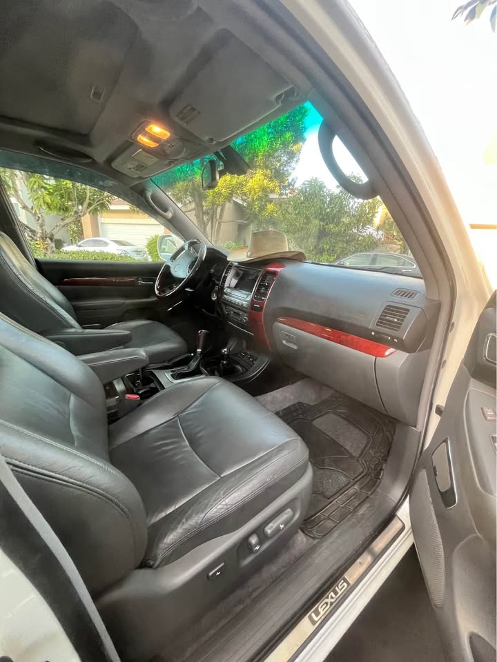 2008 Lexus GX · GX 470 Sport Utility 4D in Irvine, CA (photo 11) — photo 11