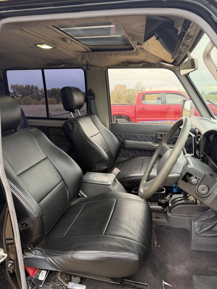 1994 Land Cruiser Prado (RHD) kzj-71 in Longmont, CO (photo 12) — photo 12