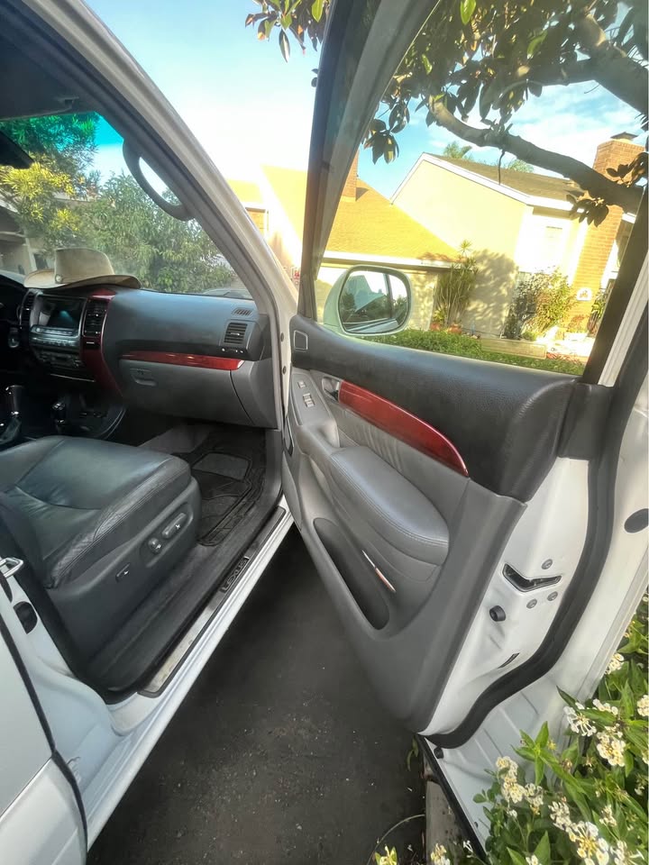 2008 Lexus GX · GX 470 Sport Utility 4D in Irvine, CA (photo 12) — photo 12