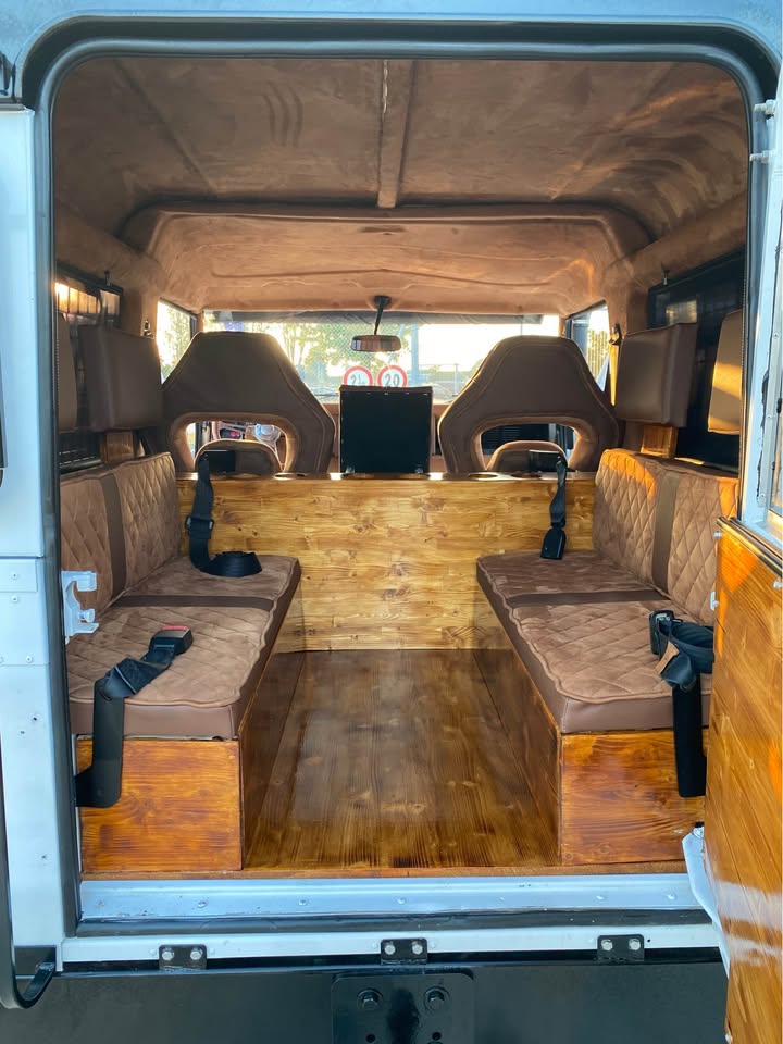 1998 Land Rover Defender 90 · Sport Utility 2D in Bonney Lake, WA (photo 12) — photo 12