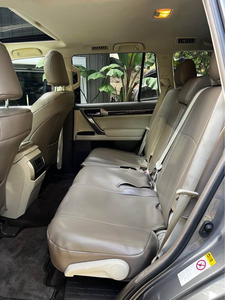 2010 Lexus GX · GX 460 Sport Utility 4D in Grass Valley, CA (photo 12) — photo 12