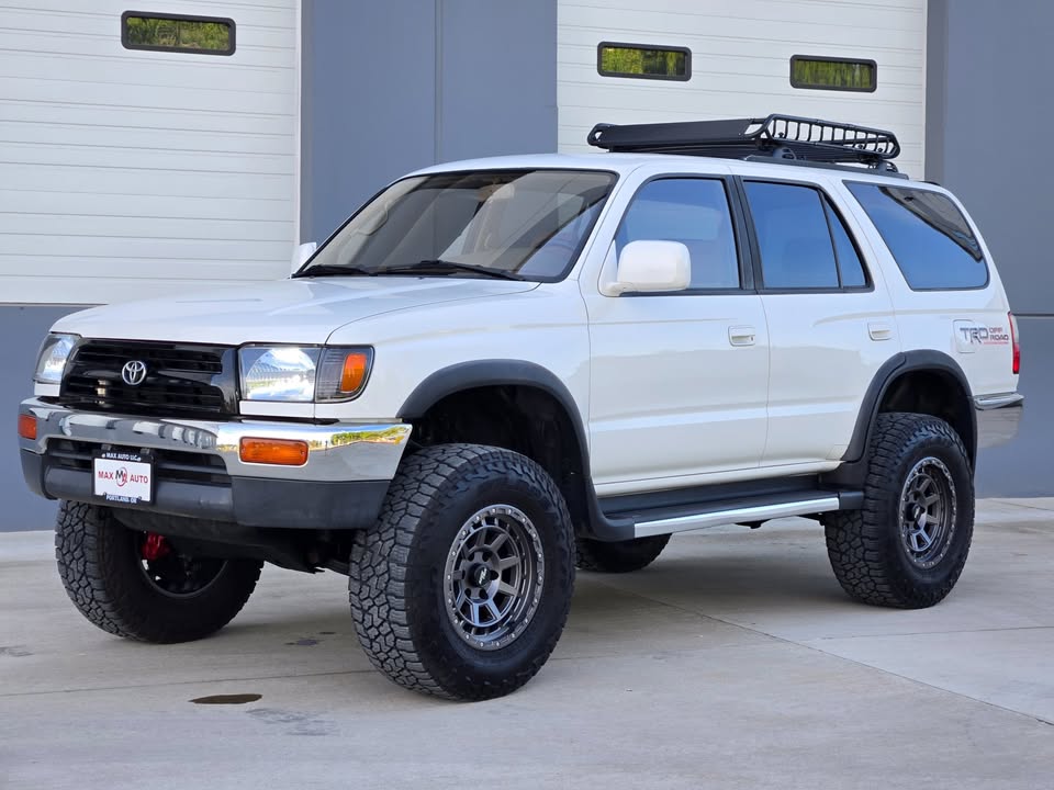 1998 Toyota 4RUNNER 4WD 5 SPEED MANUAL in Vancouver, WA (photo 3) — photo 3