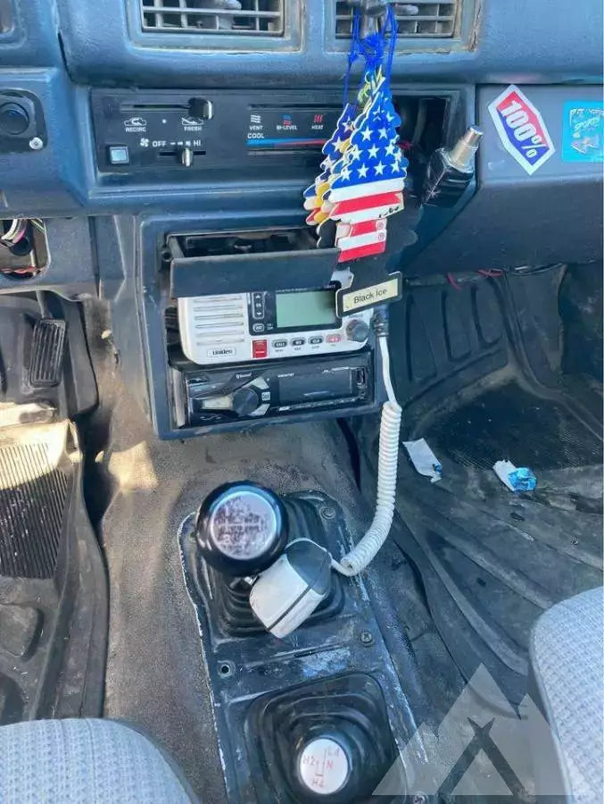 1988 Toyota Tacoma — used overland rig for sale in Richfield, UT (photo 8)