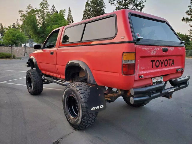 1989 Toyota Pickup — photo 3
