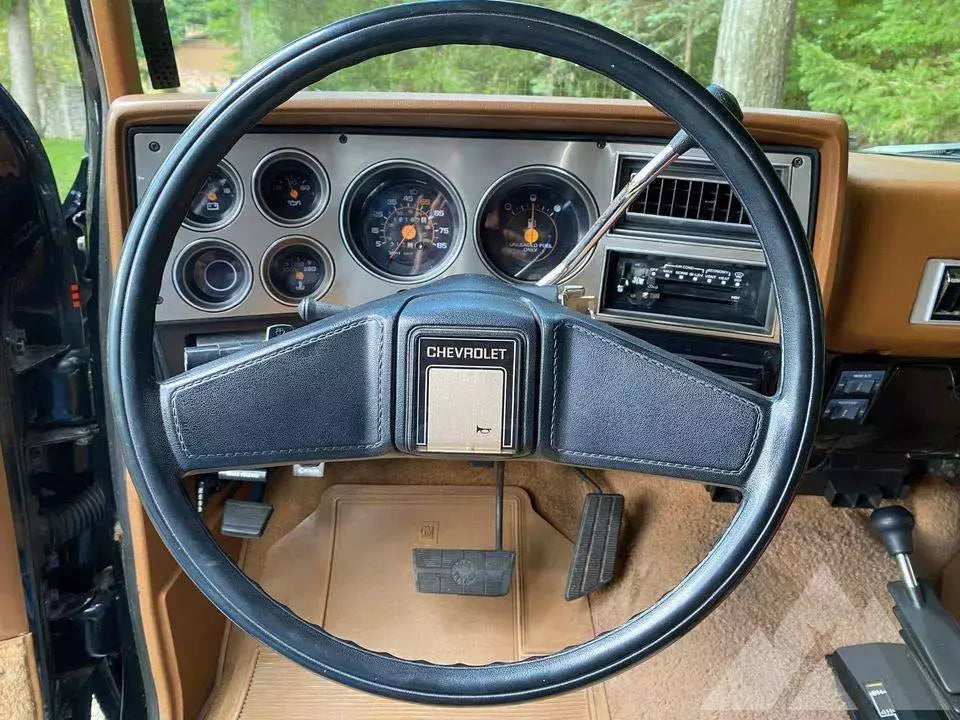 1998 Chevrolet Suburban — used overland rig for sale in Kinnelon, NJ (photo 4) — photo 4