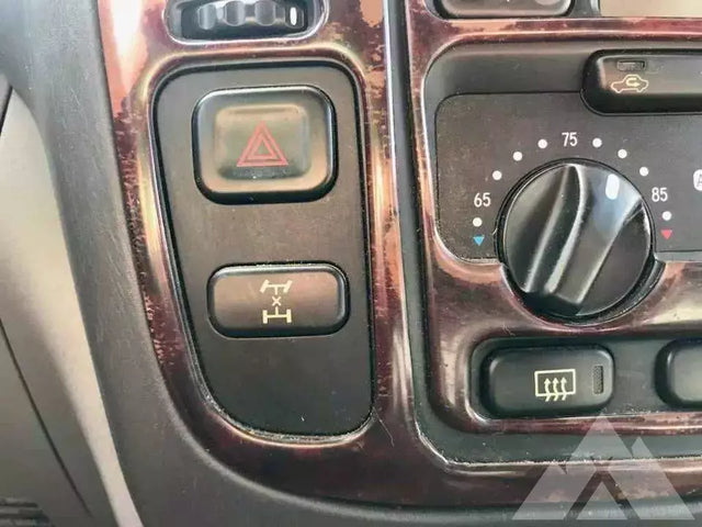 1999 Toyota Land Cruiser — photo 3