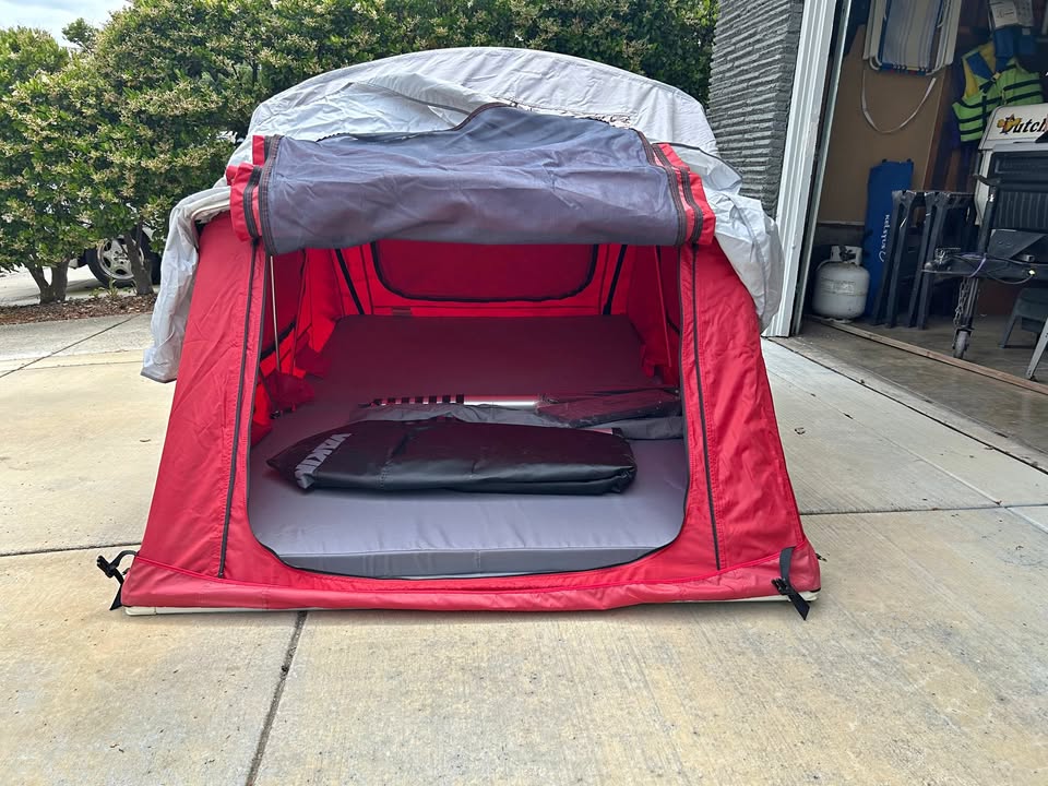 Skyrise Car Roof or Truck Bed Tent in Carmichael, CA (photo 1) — photo 1