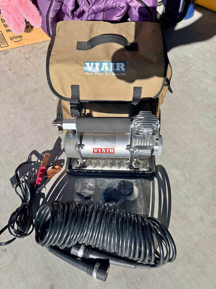 Viair 400P Portable Air Compressor in Tucson, AZ (photo 1) — photo 1