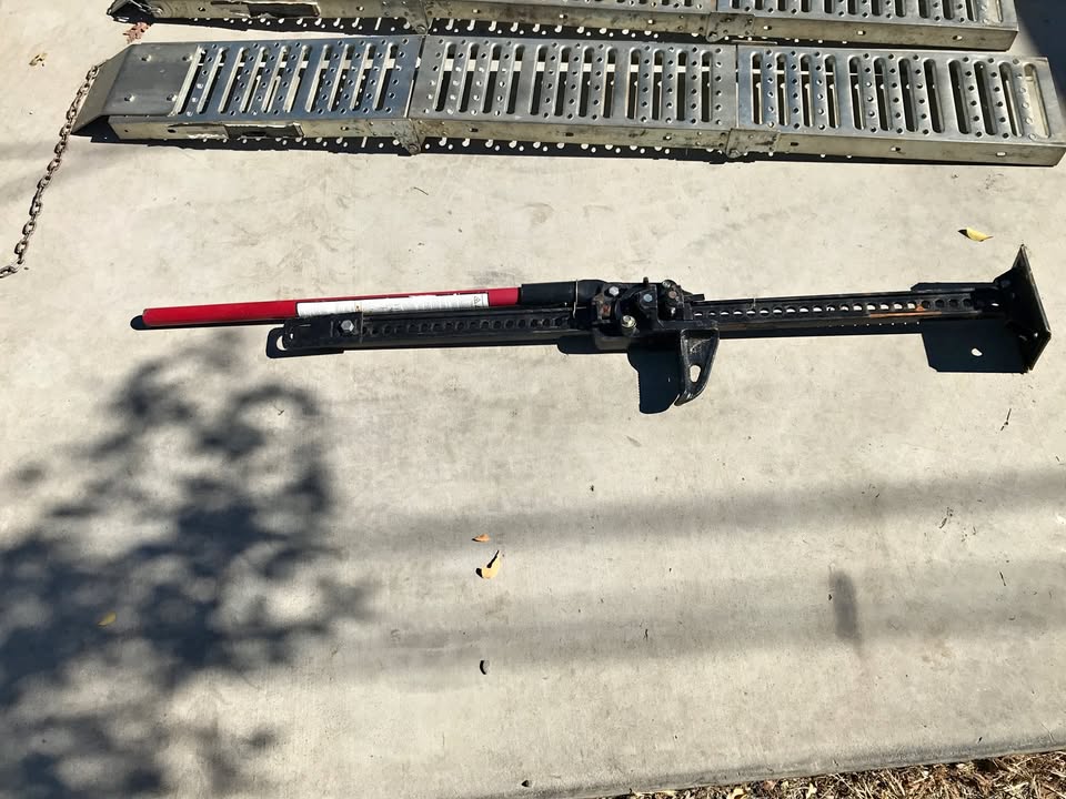 Hi-Lift jack in Chico, CA (photo 1) — photo 1