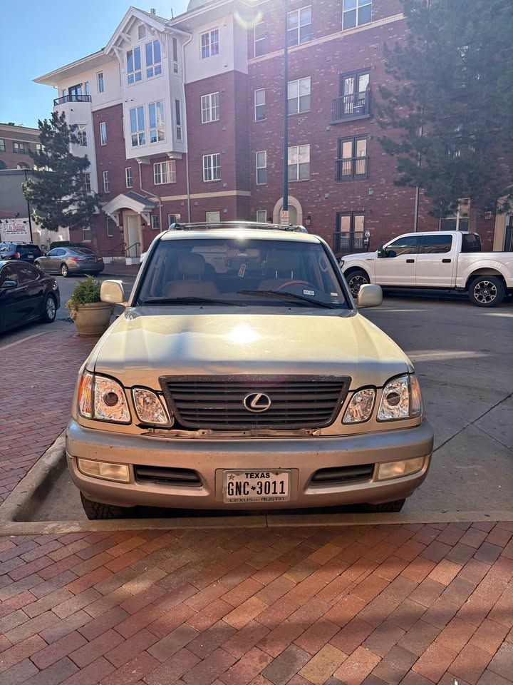 2002 Lexus LX · LX 470 Sport Utility 4D in Denver, CO (photo 1) — photo 1