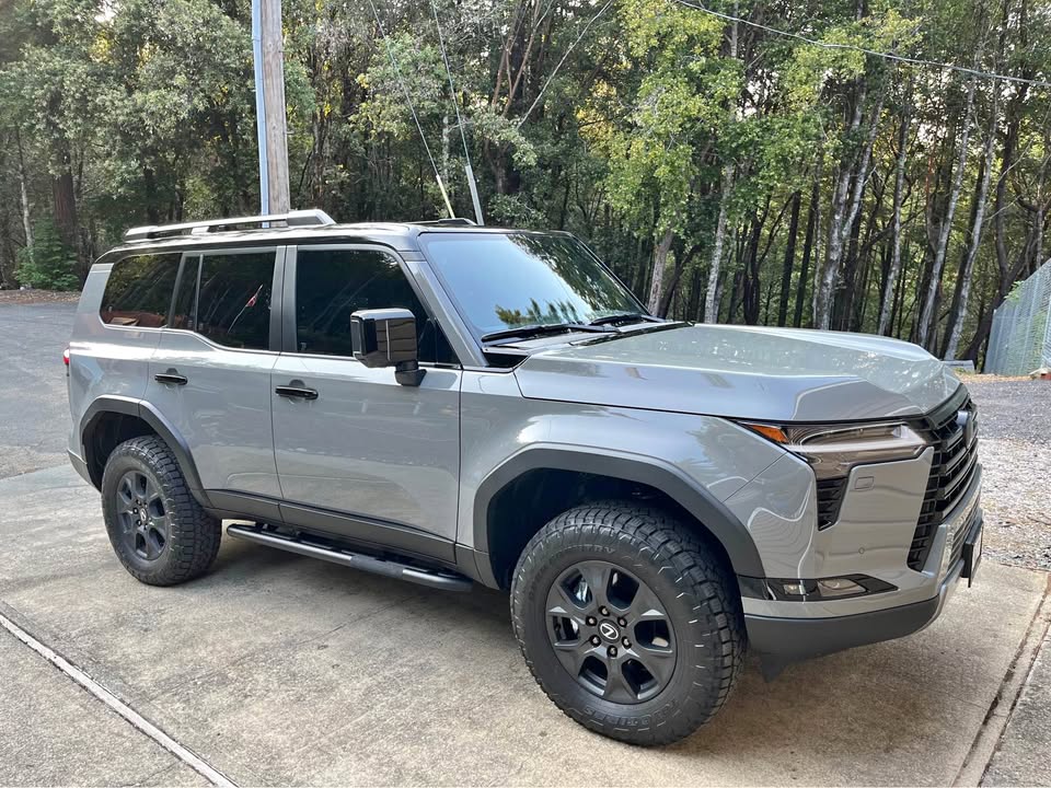 2025 Lexus GX · GX550 in Willits, CA (photo 1) — photo 1
