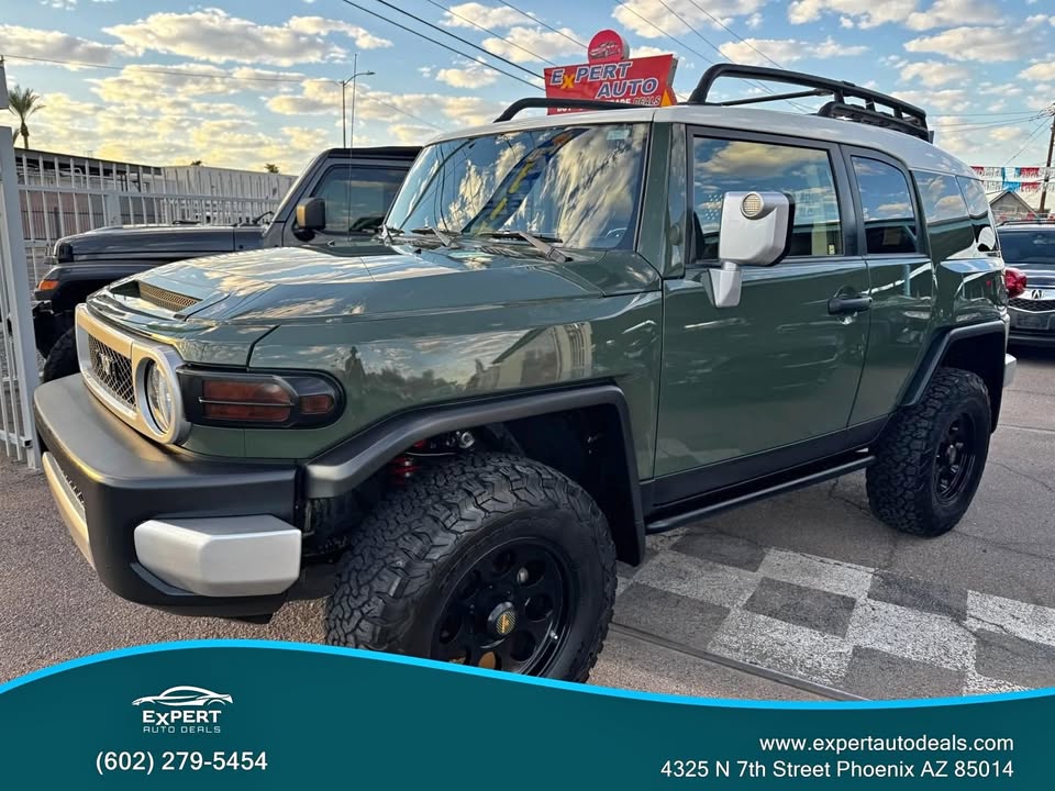 2013 Toyota FJ Cruiser in Phoenix, AZ (photo 1) — photo 1