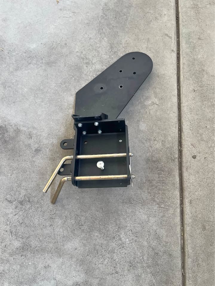 Rotopax mount for pintle hitch in Fort Collins, CO (photo 1) — photo 1