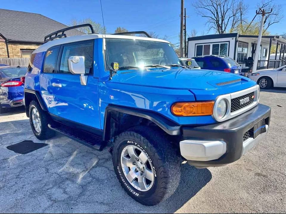 2007 Toyota FJ Cruiser in Phoenix, AZ (photo 1) — photo 1