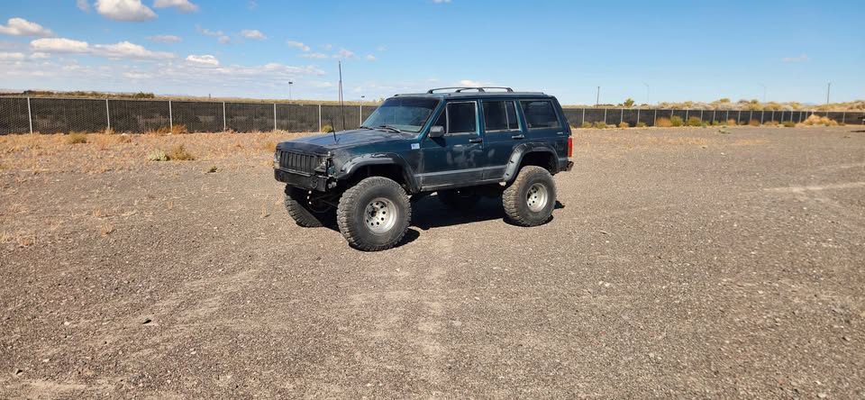 1992 Jeep Cherokee · Limited Sport Utility 4D in Fallon, NV (photo 1) — photo 1