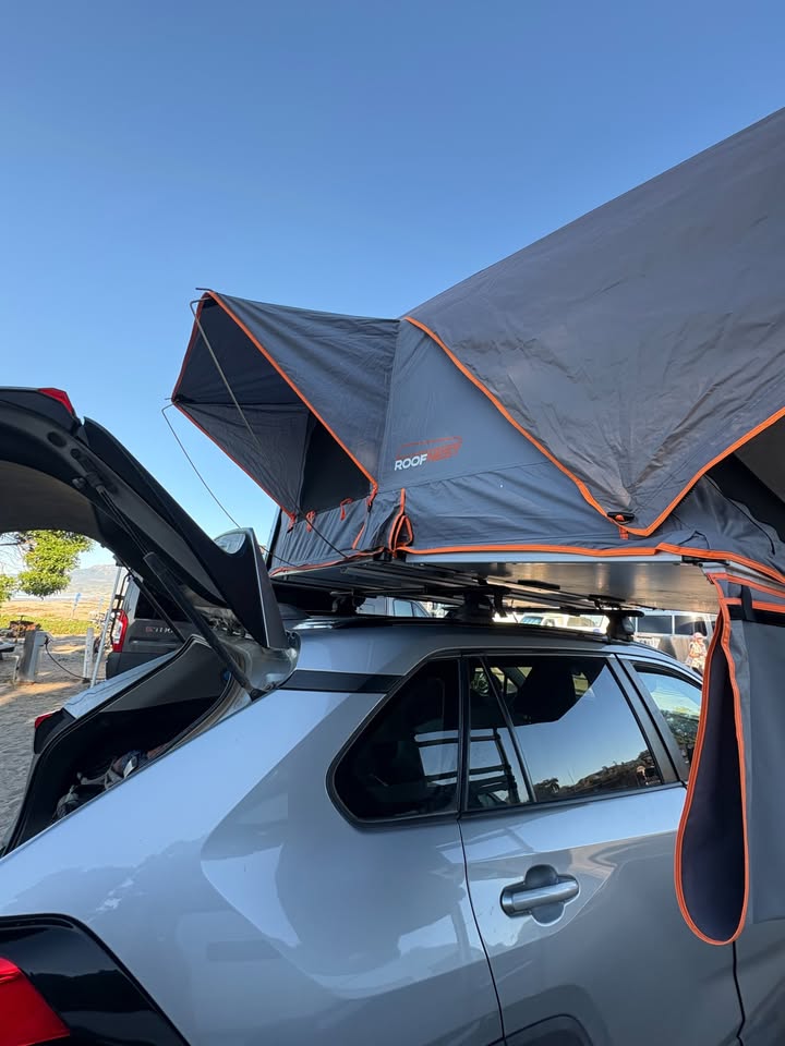 Rooftop Tent: Roofnest Condor in Tacoma, WA (photo 4) — photo 4