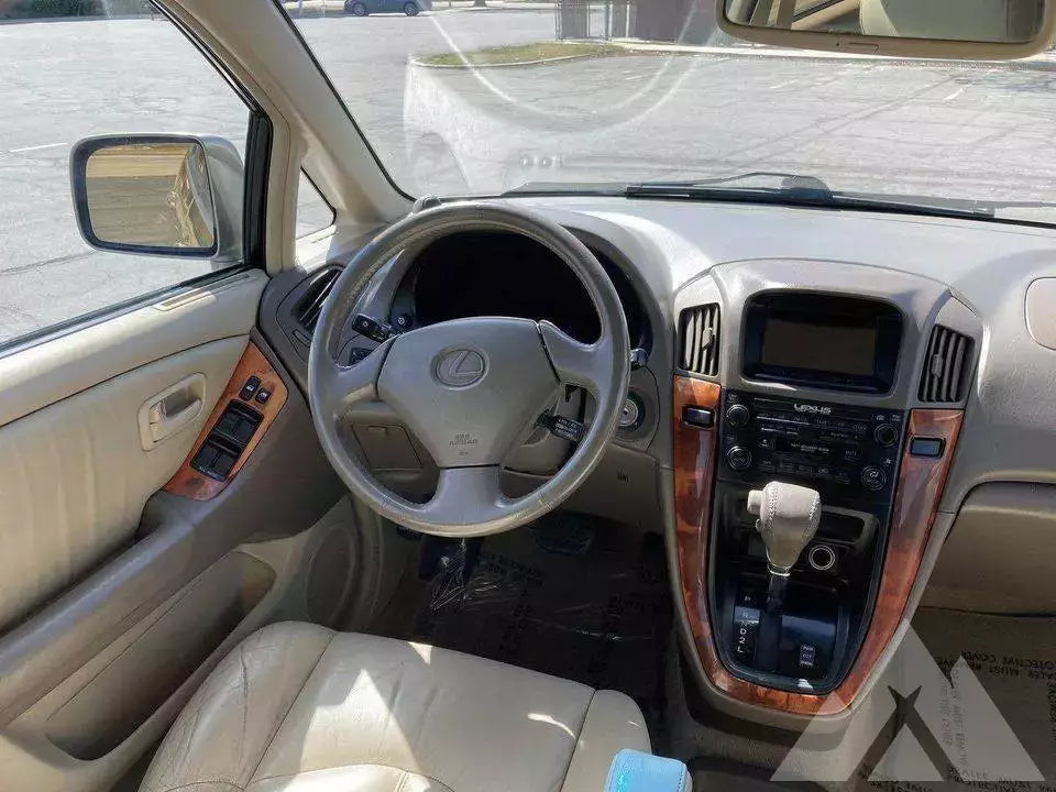 2000 Lexus RX 300 — used overland rig for sale in Orem, UT (photo 8)