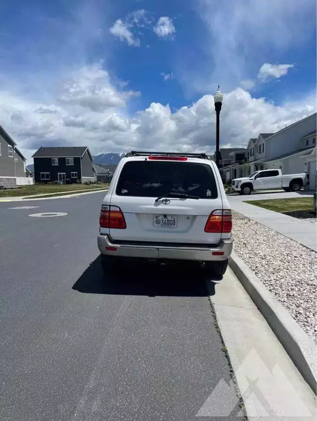 2000 Toyota Land Cruiser — photo 3