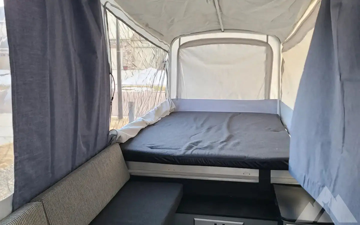 2006 Fleetwood Neon pop up camper (Denver, CO) — used overland trailer for sale in Denver, CO (photo 9) — photo 9