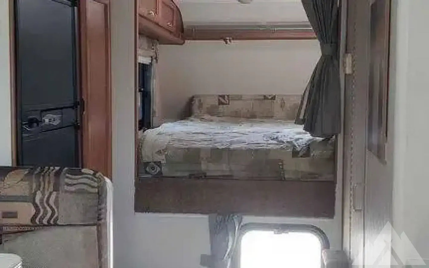 2007 Lance 1181 truck camper — used for sale in Salt Lake City, UT (photo 4) — photo 4