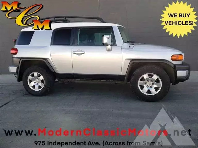 2008 Toyota FJ Cruiser — photo 3