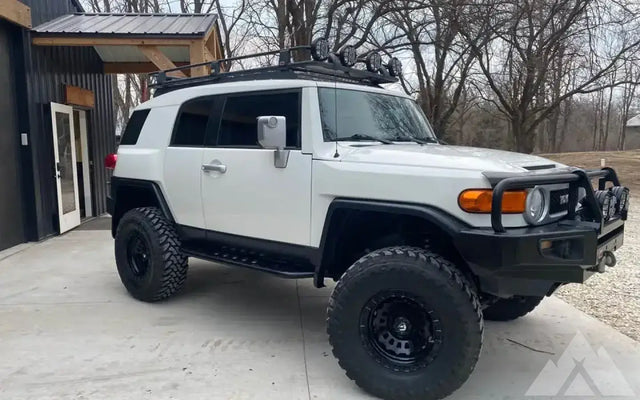 2011 Toyota FJ Cruiser — photo 3