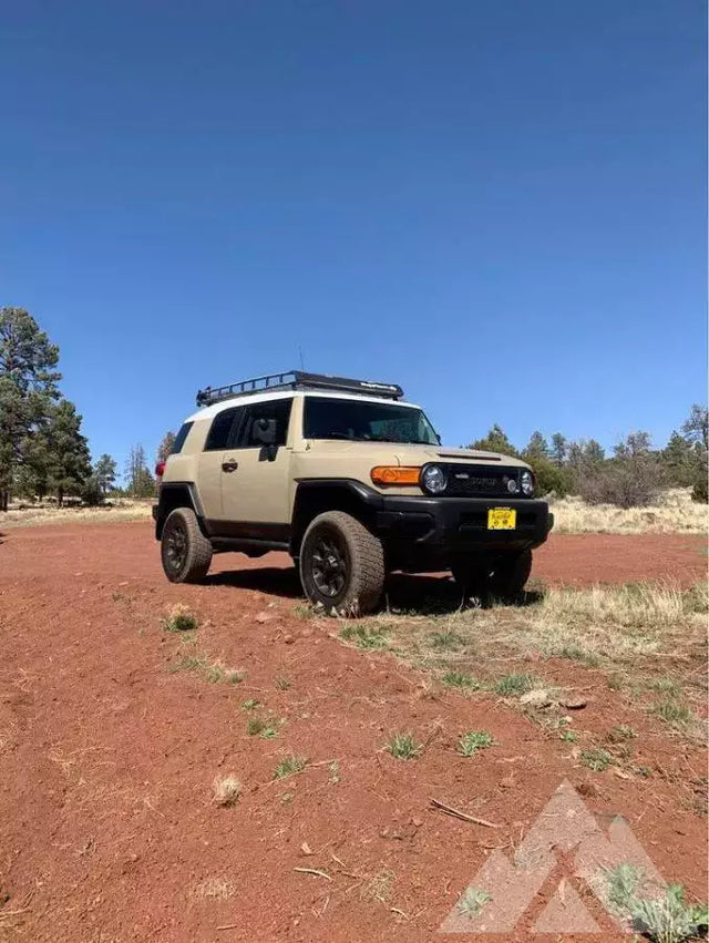 2011 Toyota FJ Cruiser — photo 3