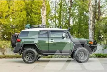 2012 Toyota FJ Cruiser — photo 3