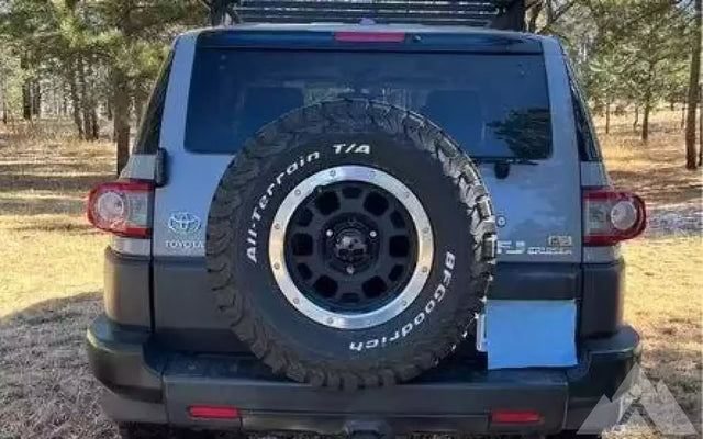 2013 Toyota FJ Cruiser — photo 3