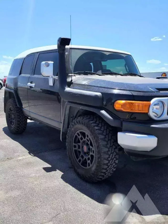 2014 Toyota FJ Cruiser — photo 3