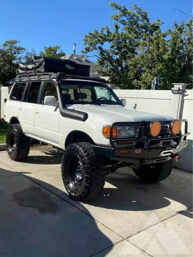 2014 Toyota Land Cruiser — photo 3