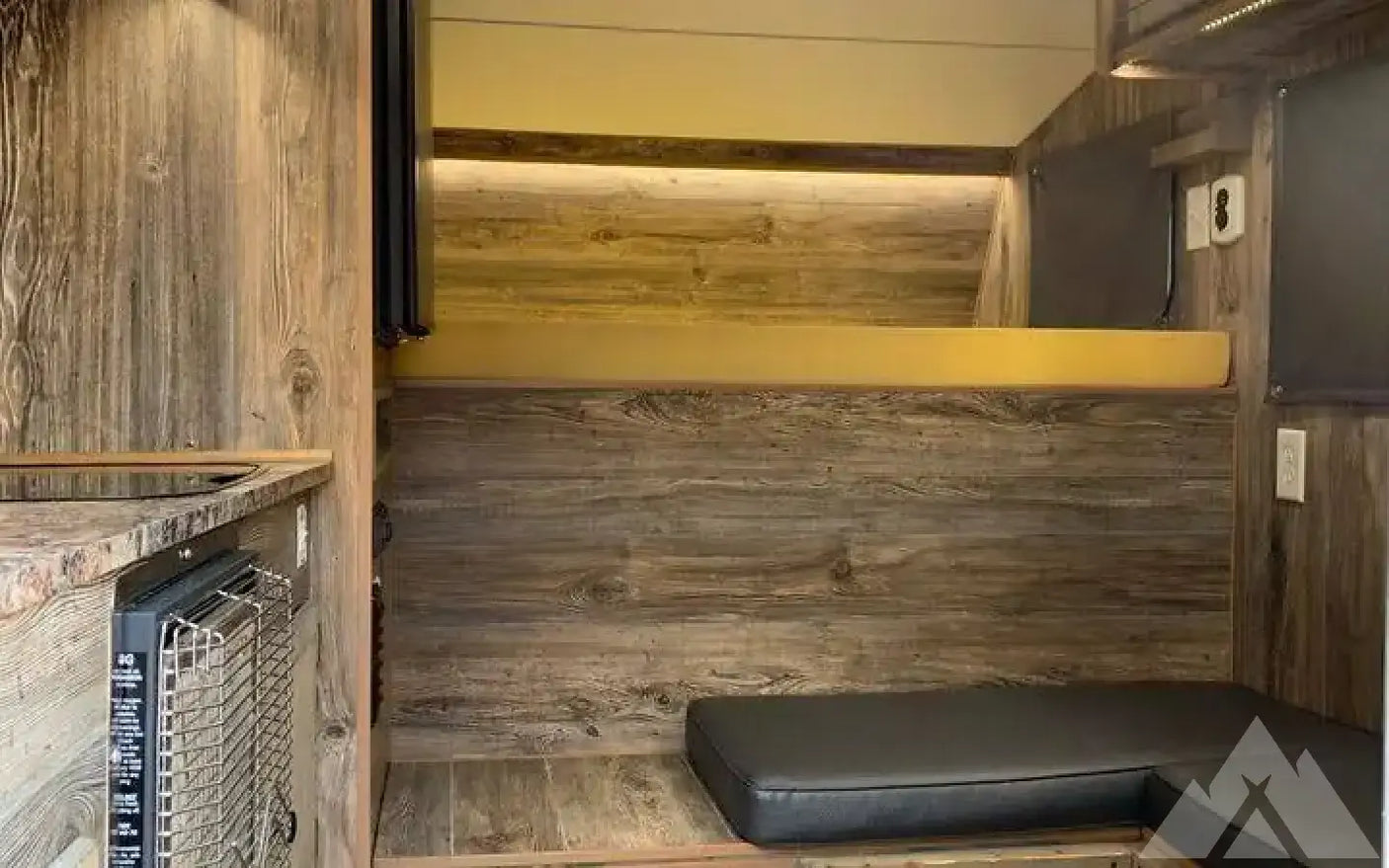 2017 Capri Camper Retreat FLATBED — used for sale in Jackson, WY (photo 2)